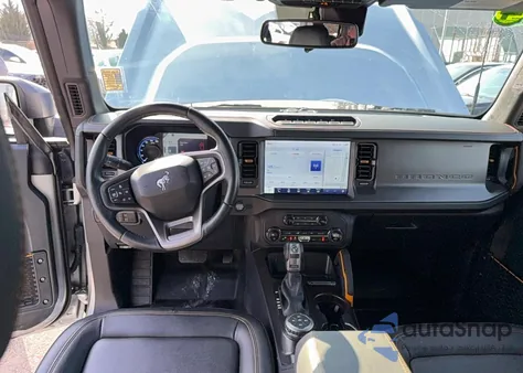 2024 Ford Bronco Badlands z USA, uszkodzony, nr VIN 1FMEE9BP2RLA33711